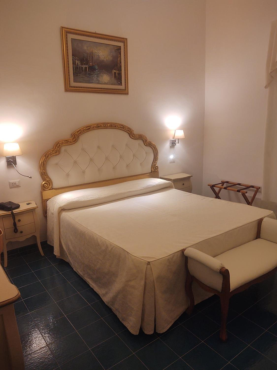 Hotel La Perla photo 3