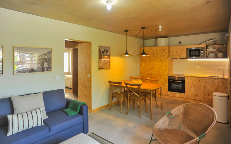 Modern Apartment in Traditional Neighborhood | 2 photo 2