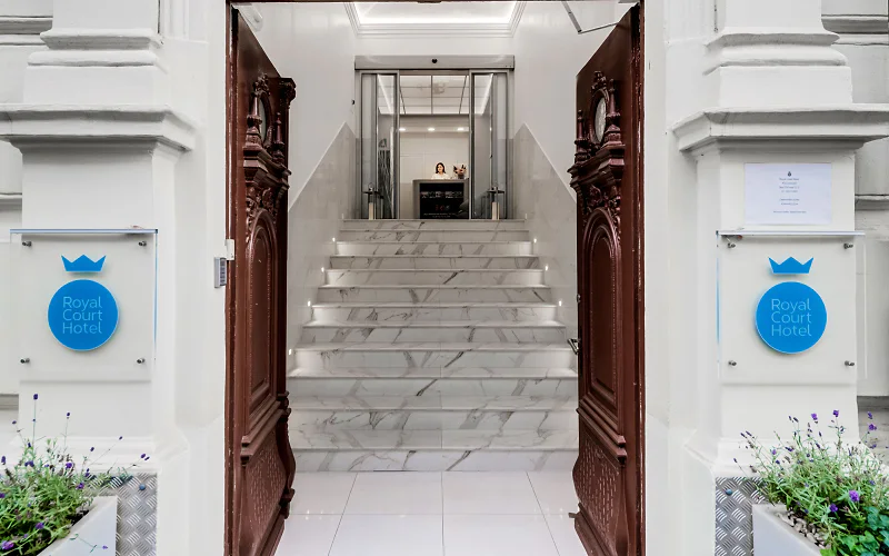 Royal Court Hotel photo 2