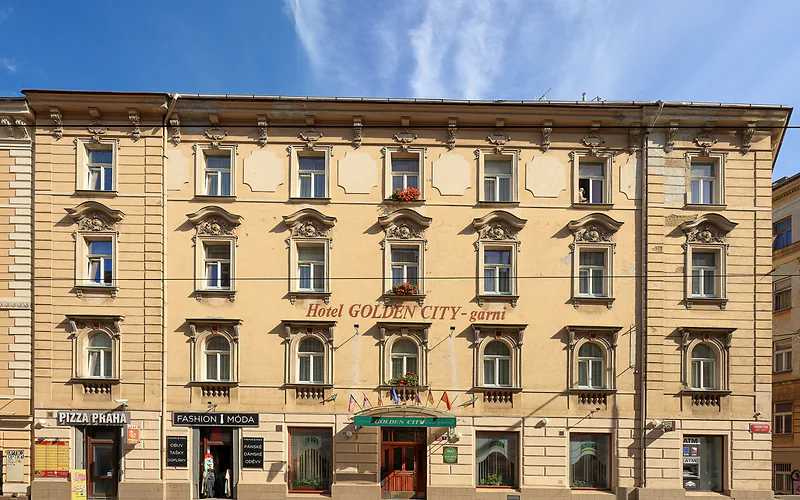 Hotel Golden City Garni