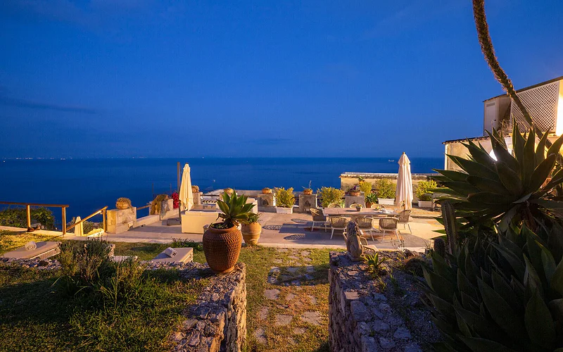 Villa Panorama - Garden overlooking the sea and Sauna