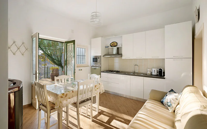 Bella Veduta Apartment with Sea View, Wi-Fi, and Air Conditioning photo 2