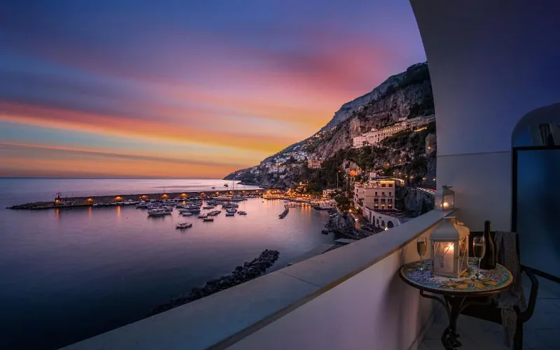 AMALFI GALLERY