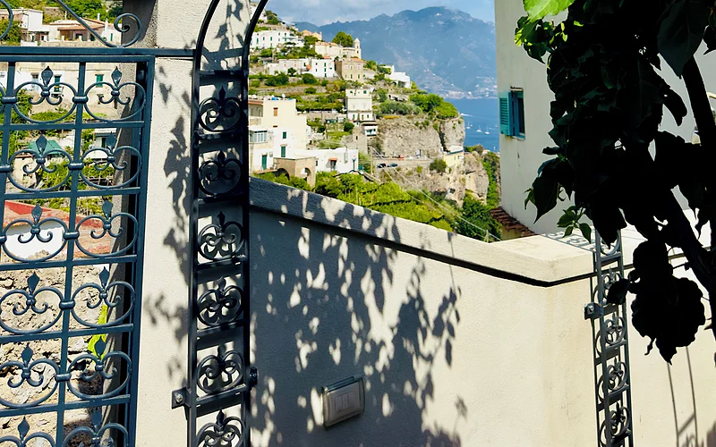 Gorgeous detached house with sea view in Amalfi "Penelope 13 Suite