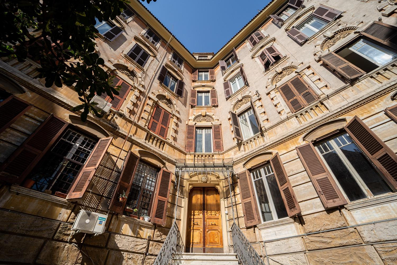 Hotels near Teatro Orione
