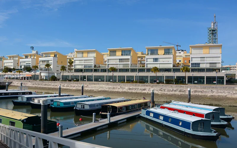 Tagus Marina - Houseboat