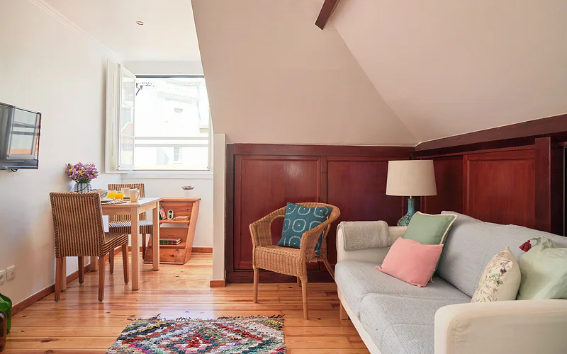 Central, Comfy And Light-Filled Apt, By Timecooler photo 3