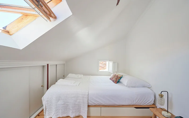 Central, Comfy And Light-Filled Apt, By Timecooler photo 2
