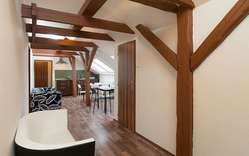 Easy Housing Hostel