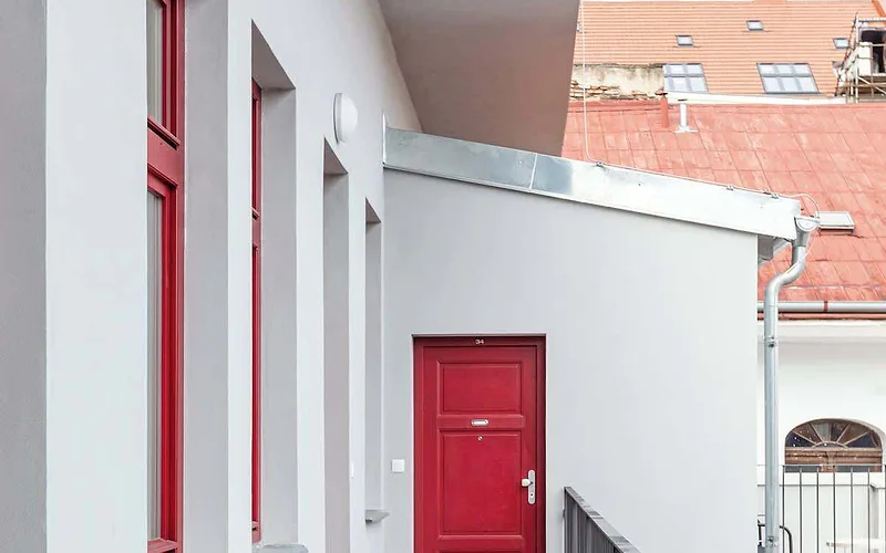TurnKey | Florenc Apartment by Central Bus Station photo 3