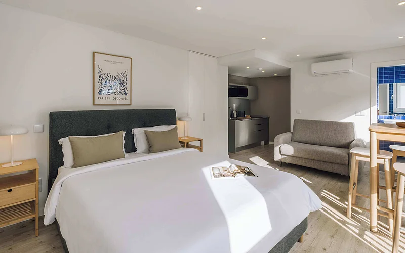Lisbon Oriente Suites by Olala Homes
