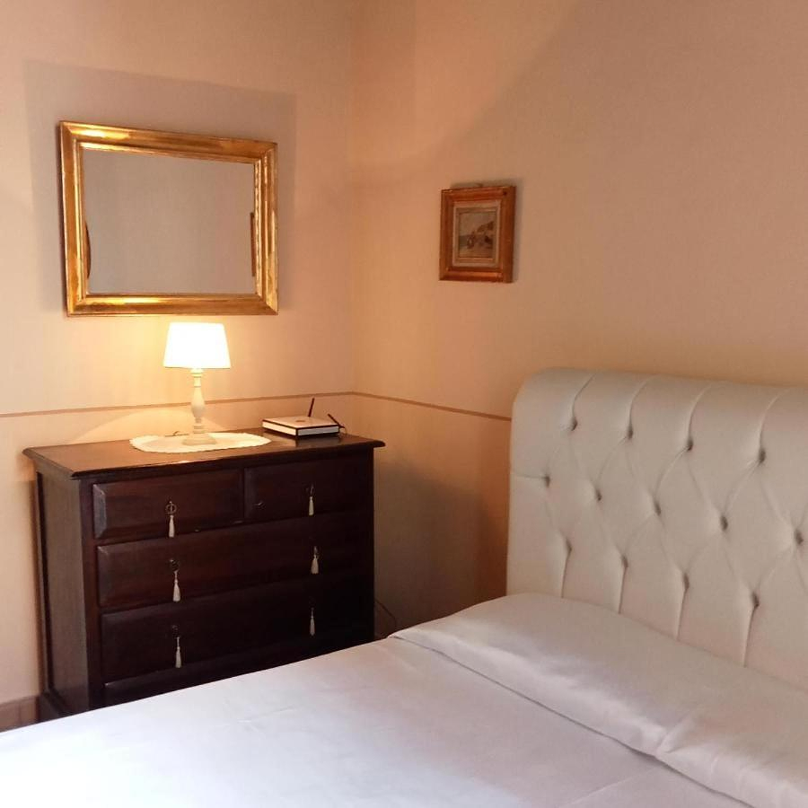 Maison Barriera - Luxury Suites - Salerno City Center photo 3