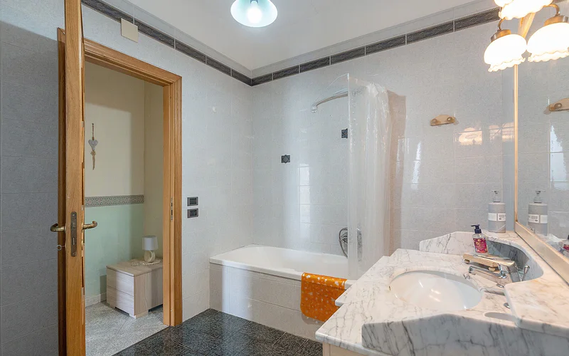 Room 'Tripla Con Vista Montagna' with Mountain View, Shared Garden and Wi-Fi photo 2