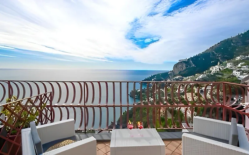 AMALFI:SUPERIOR DELUXE APARTMENT WITH LARGE TERRACE SEA VIEW-BUS STOP