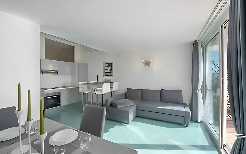AMALFI:SUPERIOR DELUXE APARTMENT WITH LARGE TERRACE SEA VIEW-BUS STOP photo 3