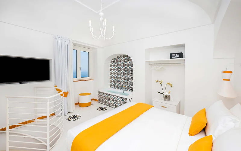 Luxury Seafront Villa in Praiano with Spa and Indoor Heated Pool photo 2