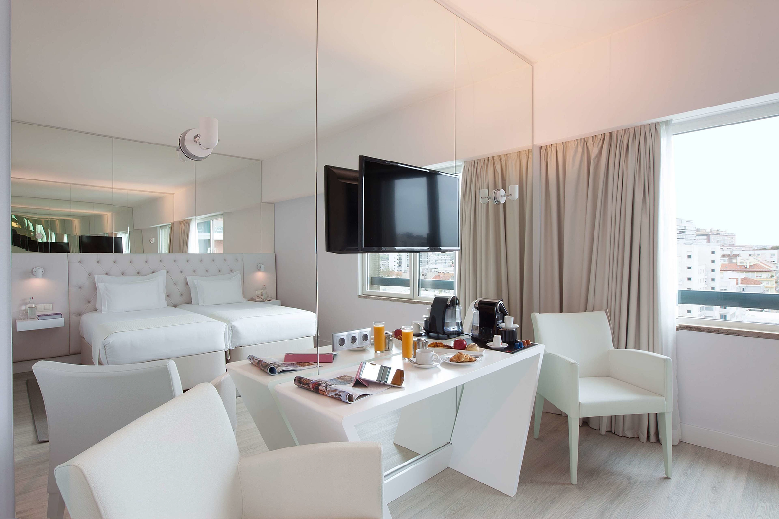 Hotels near Radisson Blu Hotel, Lisbon