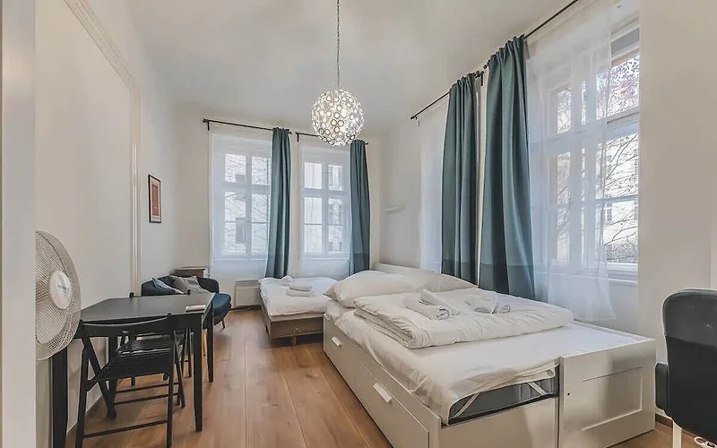 Prague Old Town Walkable Flat + Kitchen photo 3