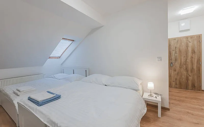 Andel,Smichov Flat, Fresh Bath, portable AC
