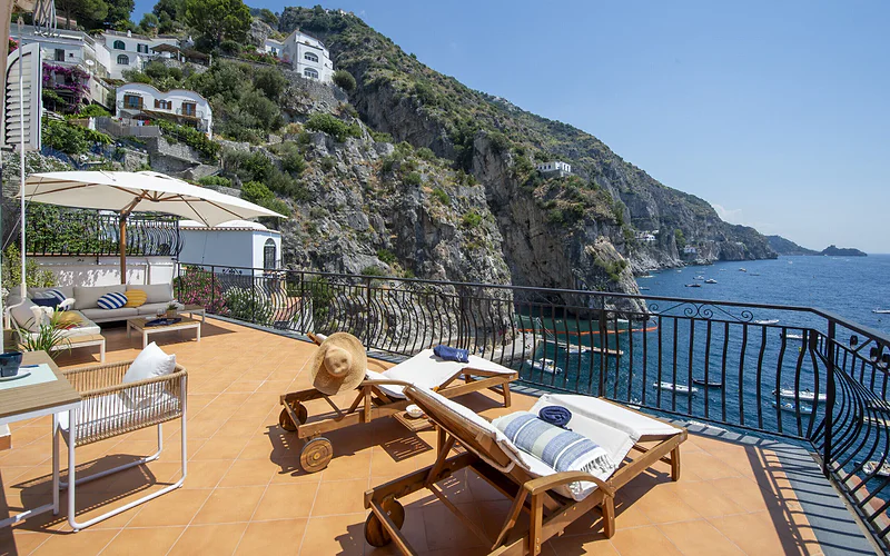 Casa Albachiara | Waterfront, Just Steps from the Beach photo 2