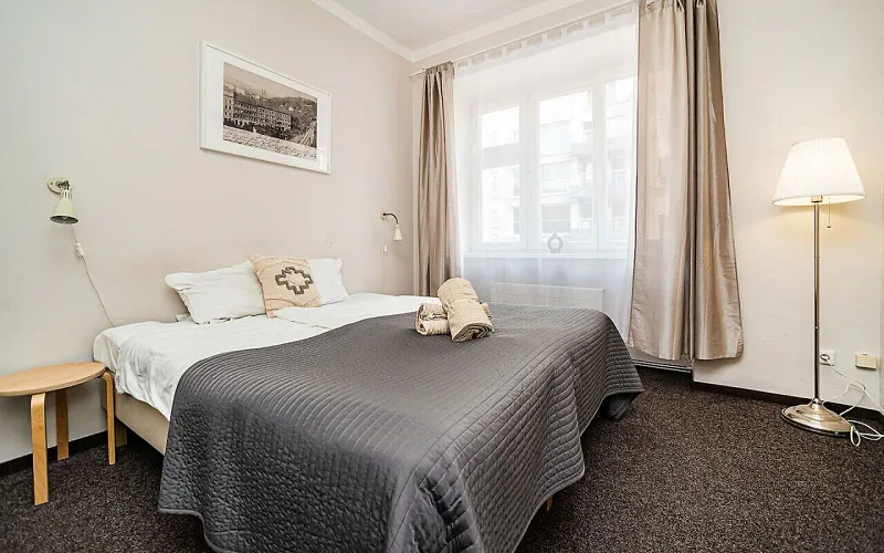 Fresh flat by tram Zizkov sleeps 6 photo 2