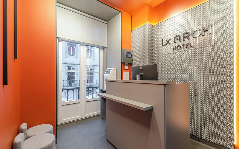 LX ARCH HOTEL photo 3