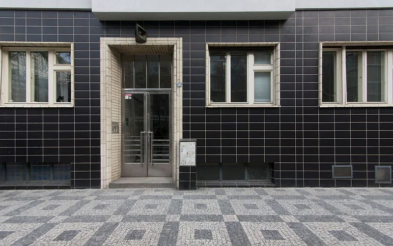Quiet Studio by Anděl Metro - Walk to Old Town, Next to Nový Smíchov Mall photo 3