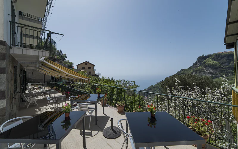 Jasmine with en-suite bathroom - hiking Amalfi coast - Path of Gods
