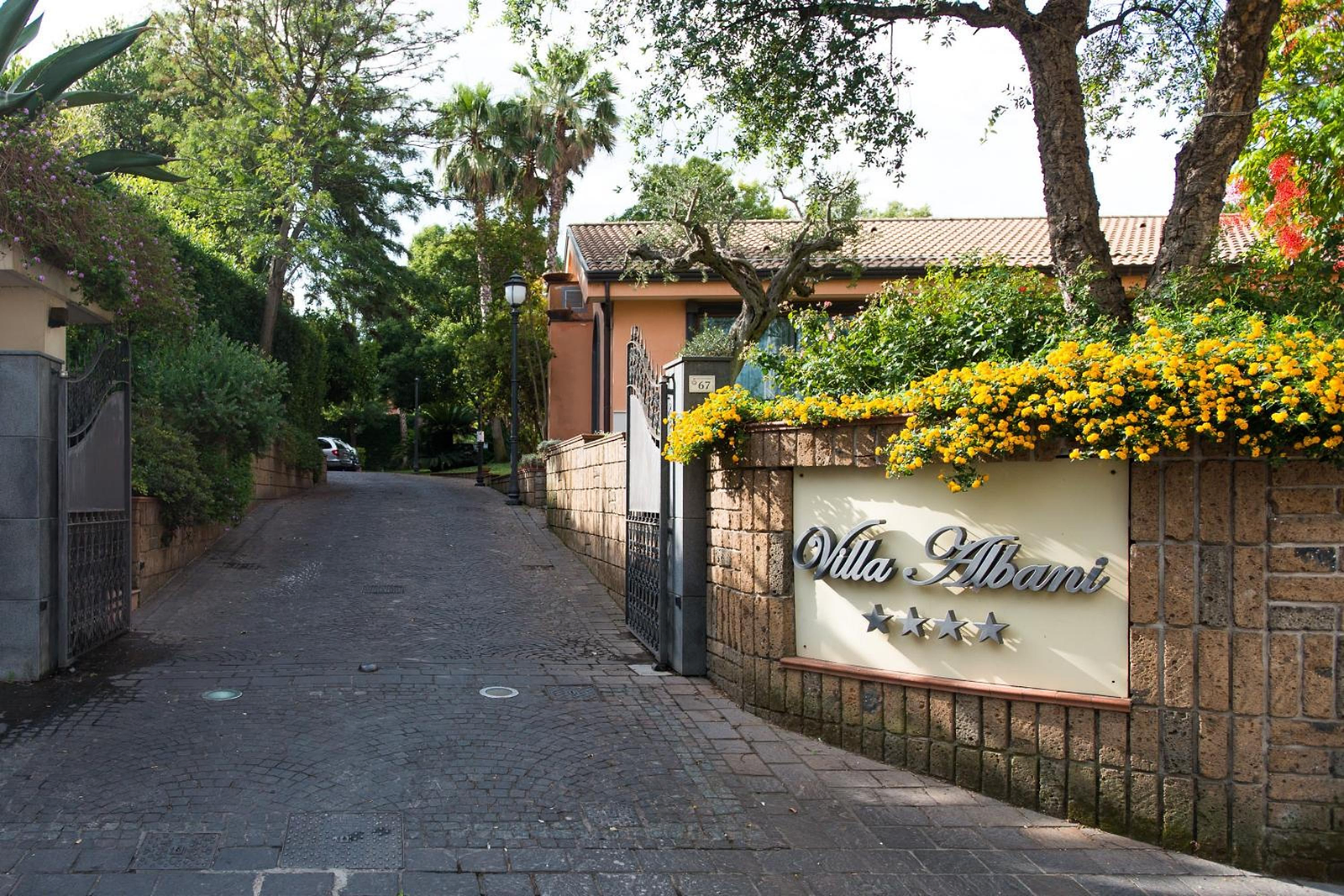 Hotels and streets in Nocera Superiore, Amalfi