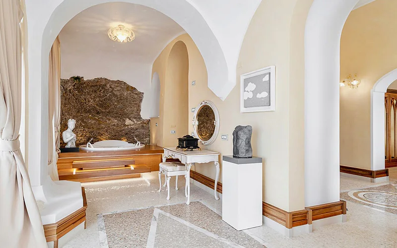 RAVELLO RETREAT - Six Bedroom Villa, Sleeps 12 photo 2