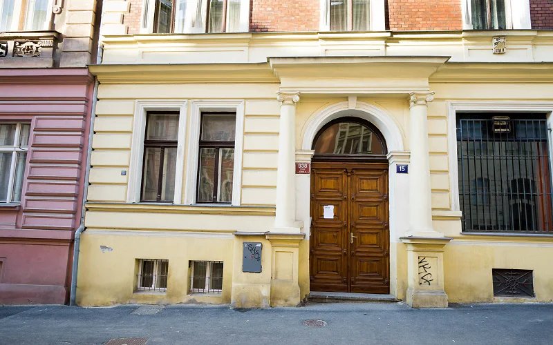 METRO Apartment
