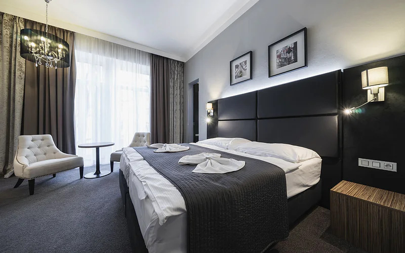 Hotel Noir photo 3