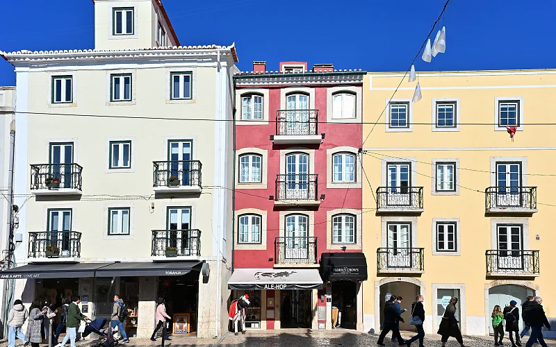 Famous Crows Lisbon Suites photo 3