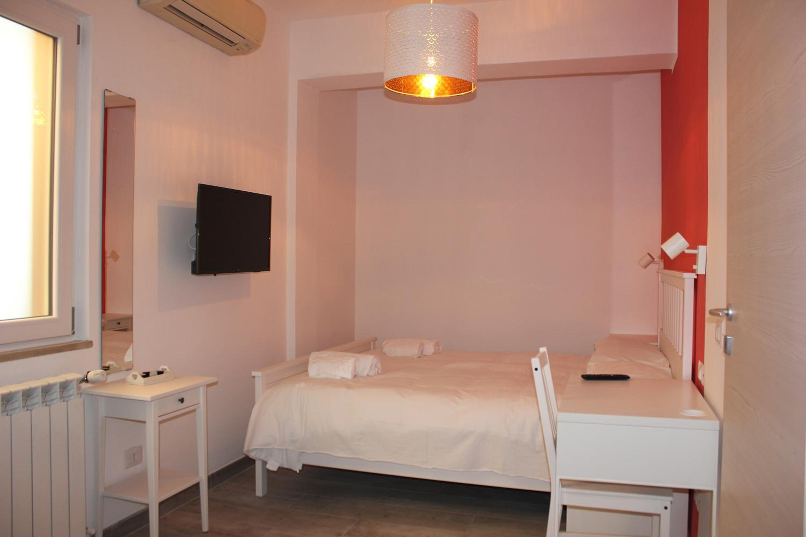 Roman Sunrise Rooms photo 3