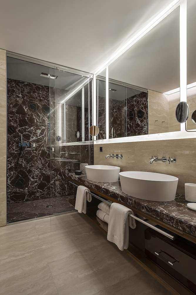Fendi Private Suites - Small Luxury Hotels of the World photo 3