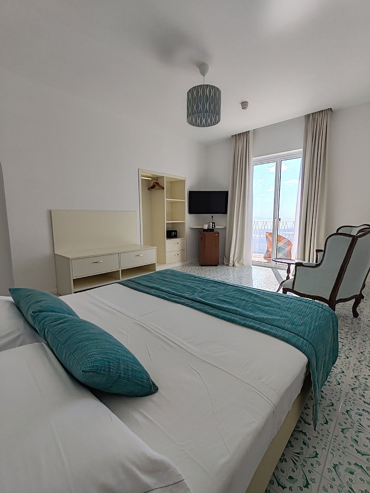 Grand Hotel Excelsior Amalfi photo 2