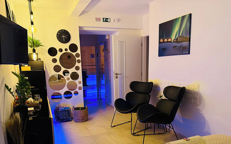 Prague Sauna studio with FREE SAUNA, WiFi, AC, BREAKFAST photo 2