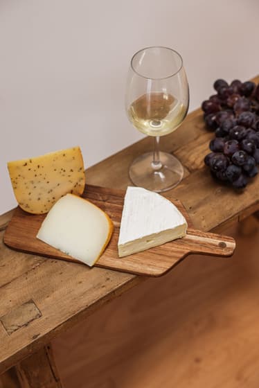 Momentos Wine & Cheese photo 3