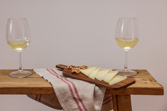 Momentos Wine & Cheese photo 2