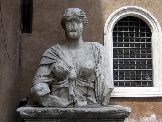 Madama Lucrezia photo 2