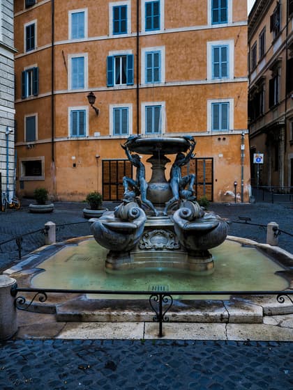 Fontana Delle Tartarughe photo 3
