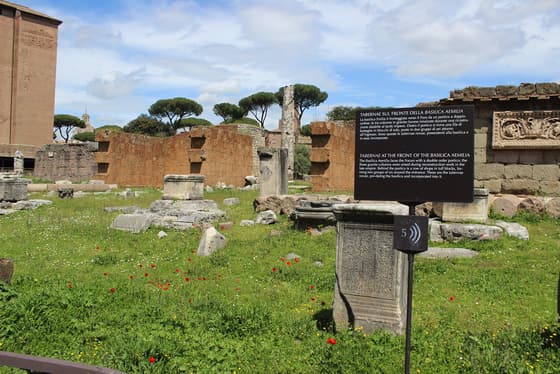 Basilica Aemilia photo 3
