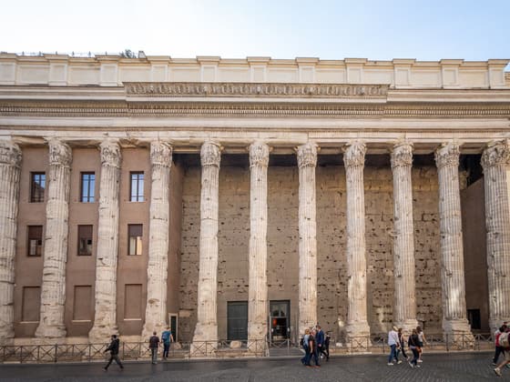 Tempio di Adriano photo 2