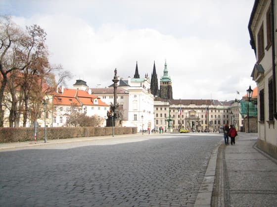 Hradcanske Namesti photo 2
