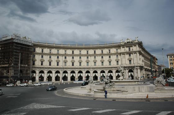 Piazza della Repubblica photo 3