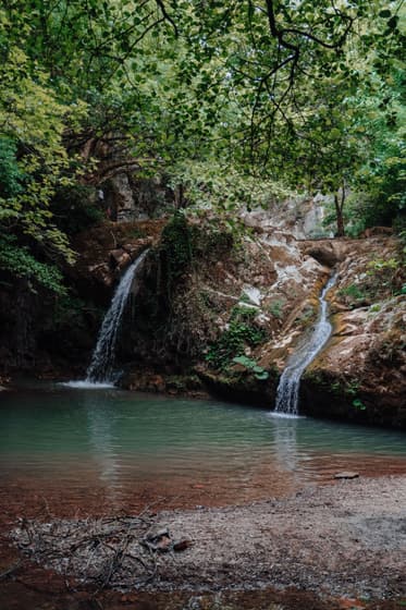 Polylimnio Waterfall photo 3