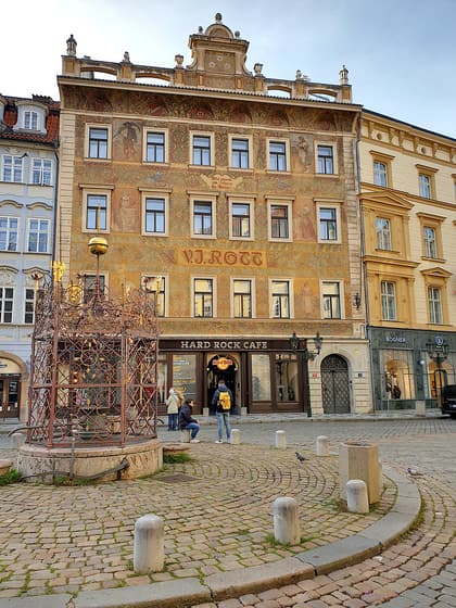 Male Namesti fountain photo 3