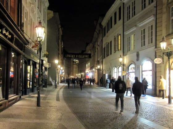 Celetná Street photo 3