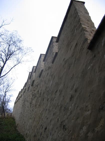 Hunger Wall photo 3