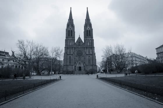 Namesti Miru photo 2